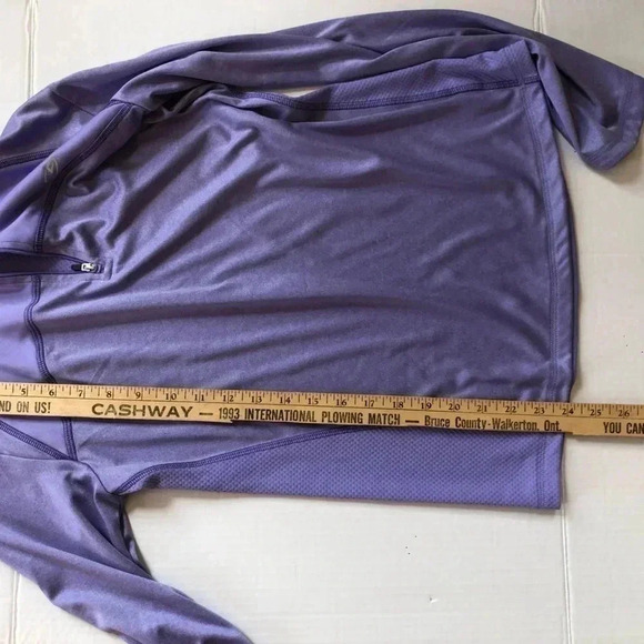 Champion Long Sleeved Quarter Zip - Picture 10 of 10